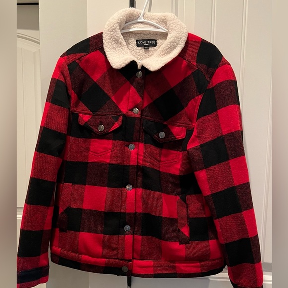 Love Tree plaid faux sherpa  lined warm jacket♥️ EUC - Picture 3 of 9
